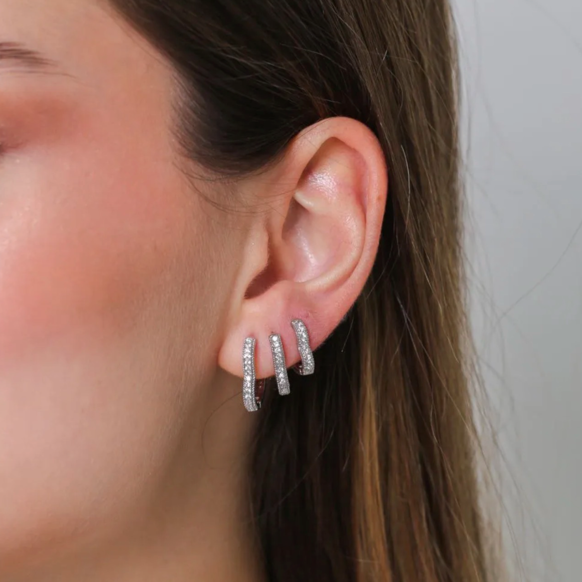 Trio de Brincos Coração Cravejado em Ródio Branco