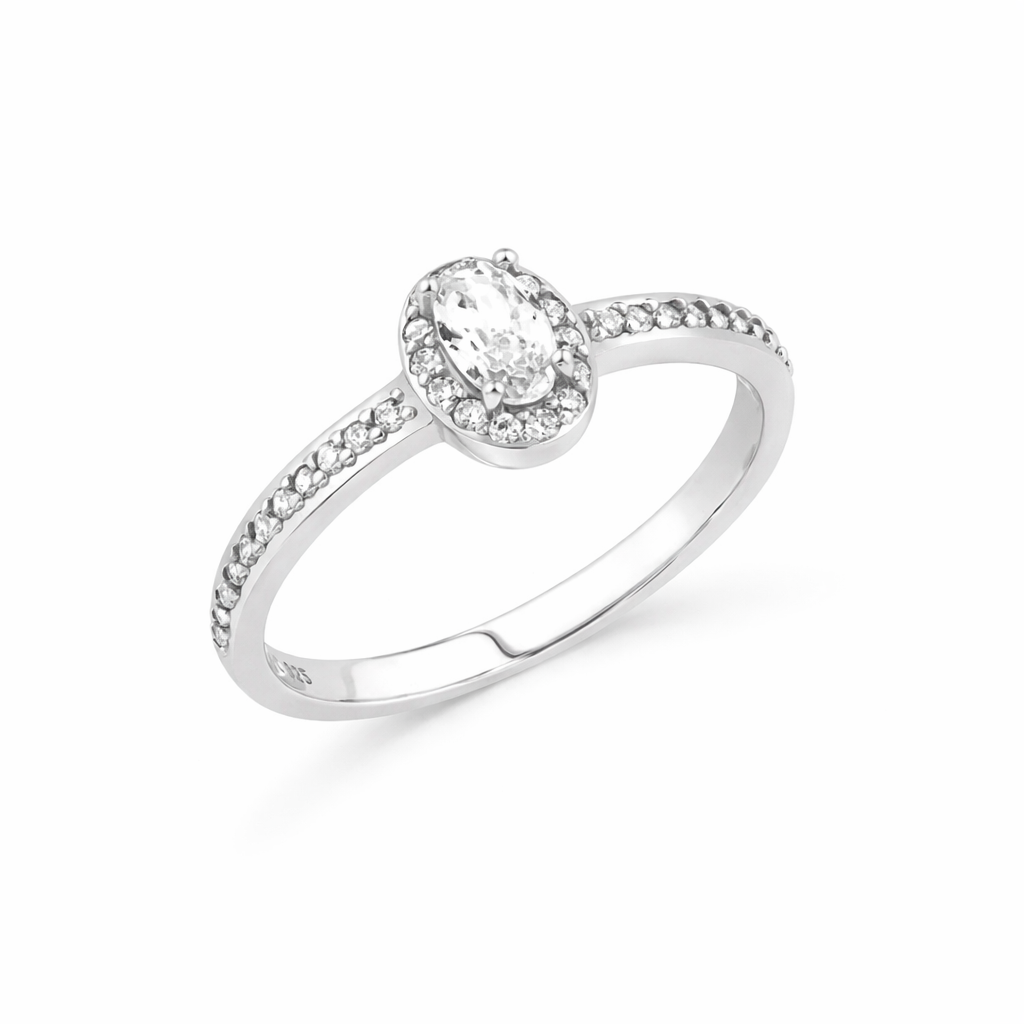 Anel Oval em Prata 925 com Zircônia Cravejada