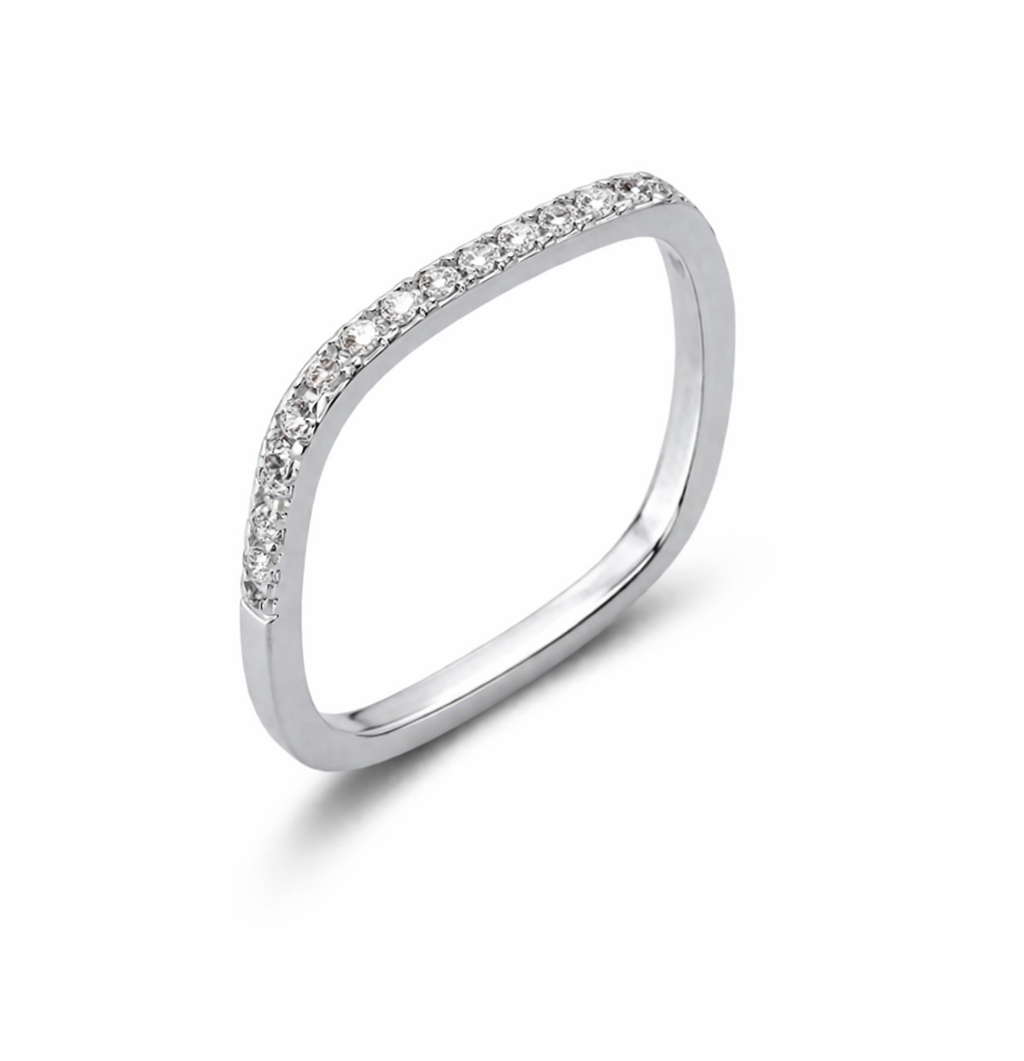 Anel Quadrado em Prata 925 com Zircônias Cravejadas