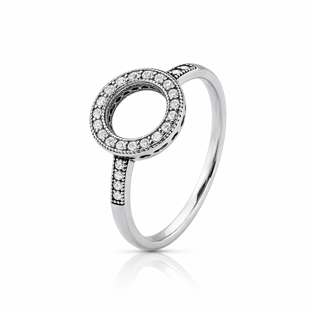 Anel Círculo Cravejado em Prata 925